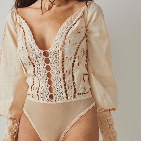 NWOT Free People Regina Bodysuit Top Thong Eyelet Balloon Sleeves Smocked Retro - Picture 5 of 15